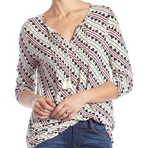 Lucky Brand Tribal Rhythm Top – Size L
Boho • Fall Ready • Excellent Condition